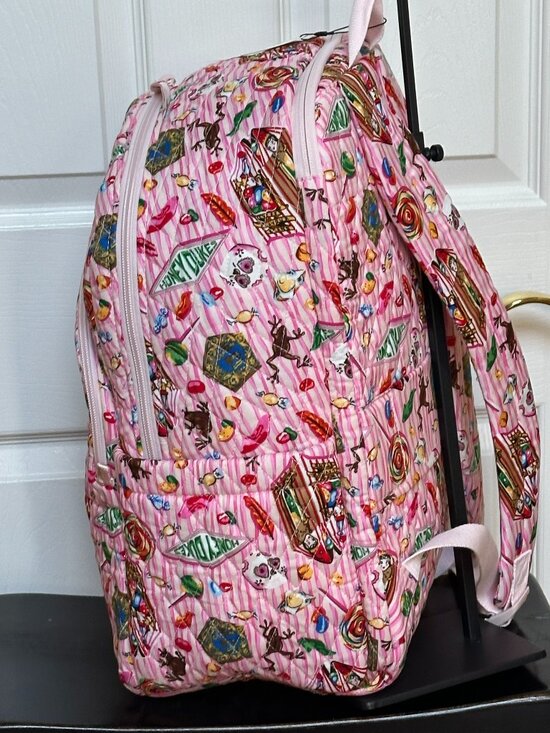 VERA BRADLEY HARRY POTTER LARGE BACKPACK + ID LANYARD CASE(SET):NWT HONEYDUKES VERA BRADLEY HARRY POTTER BACKPACK+EARBUD CHARM+ID LANYARD  main image 2